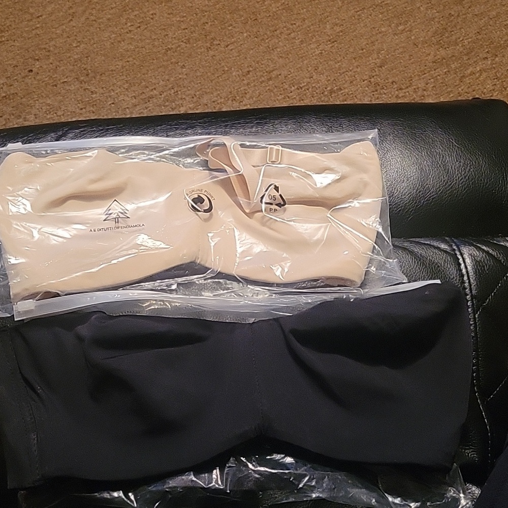Brand new bras never wore